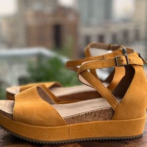 Frank and Eileen Platform Shoe